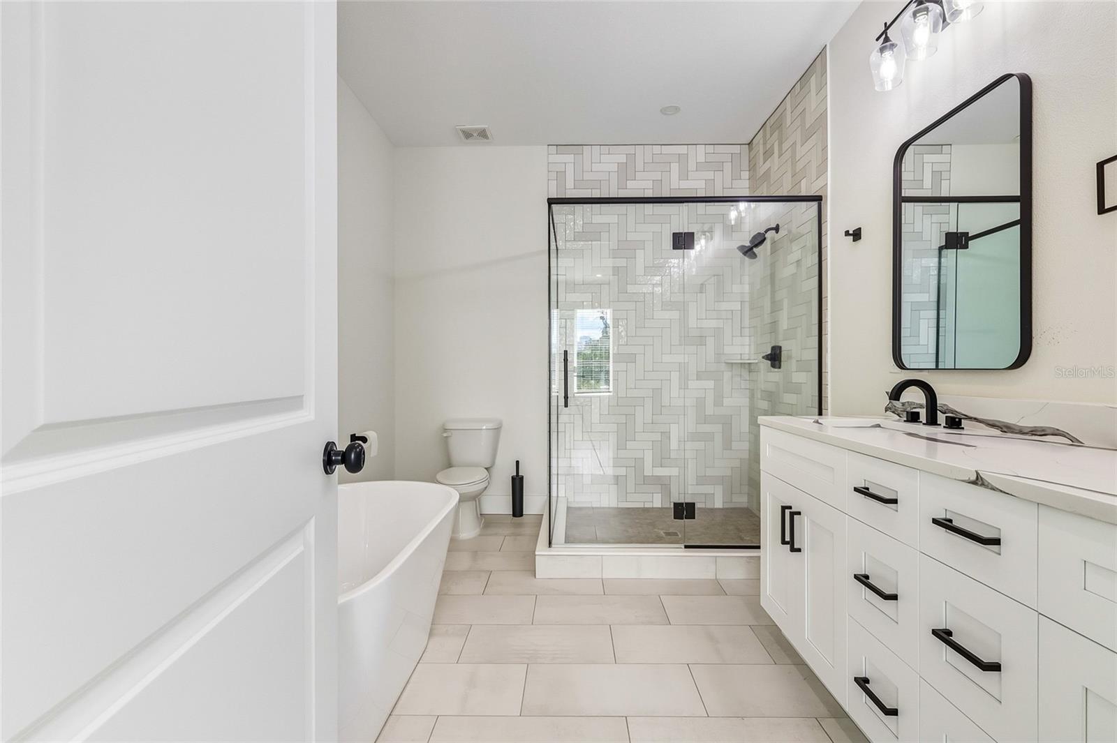 120 E GLADYS ST #5 — photo 14
