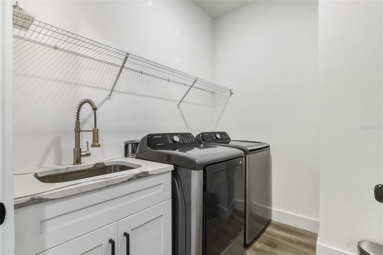 120 E GLADYS ST #5 — photo 21