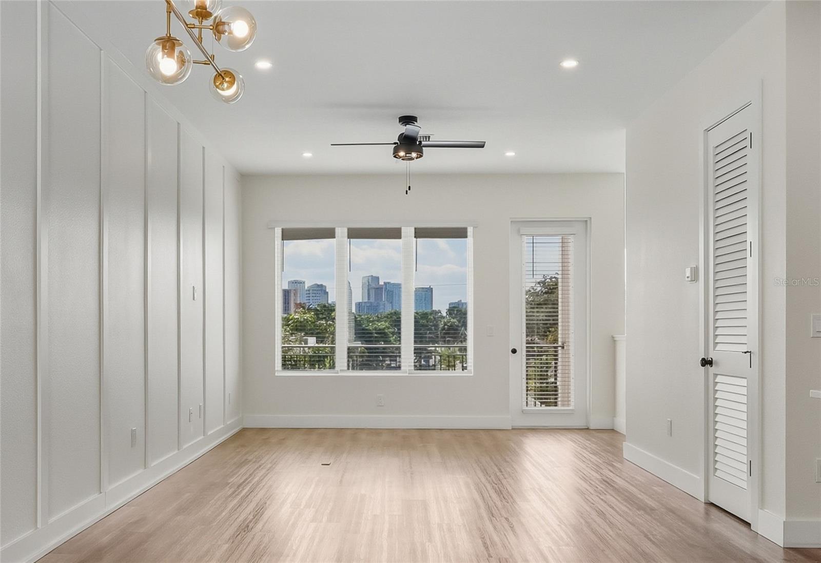 120 E GLADYS ST #5 — photo 3