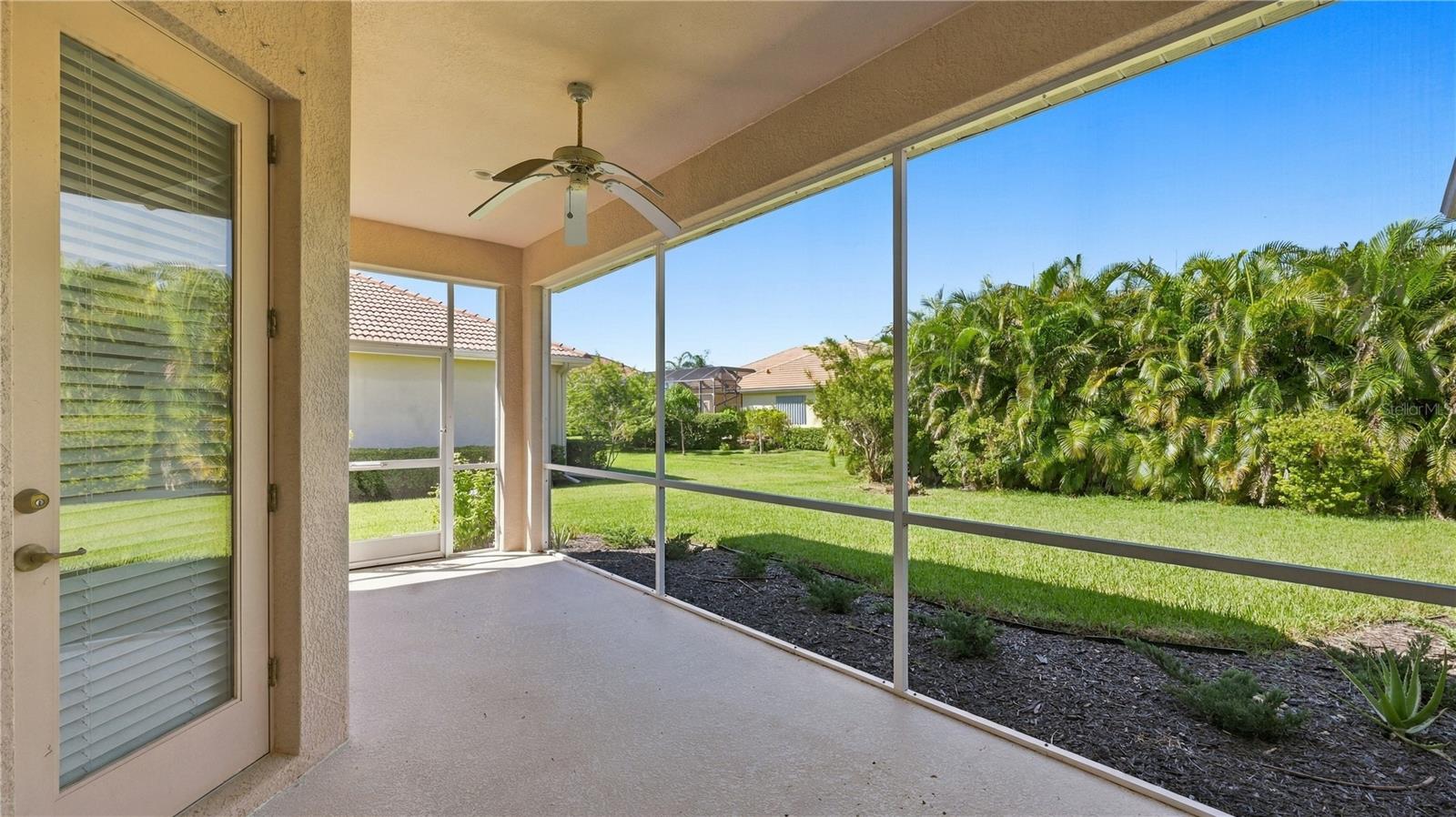 2884 GRAZELAND DR — photo 26