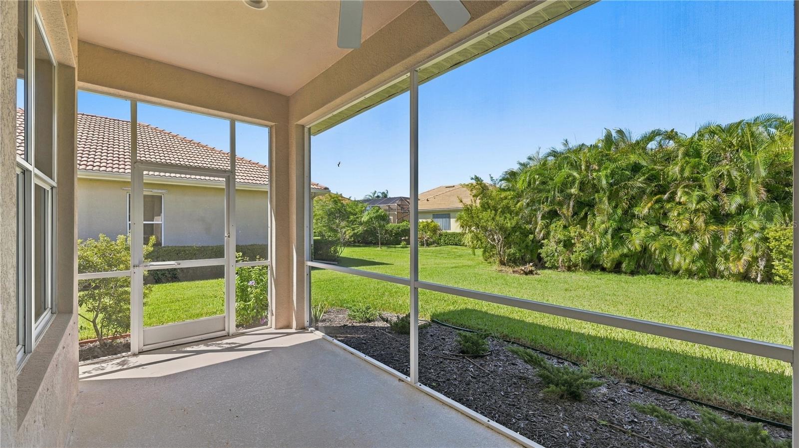 2884 GRAZELAND DR — photo 25