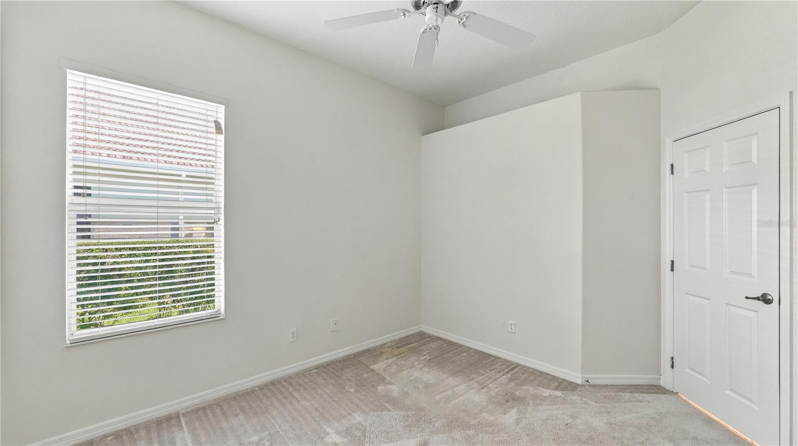 2884 GRAZELAND DR — photo 34