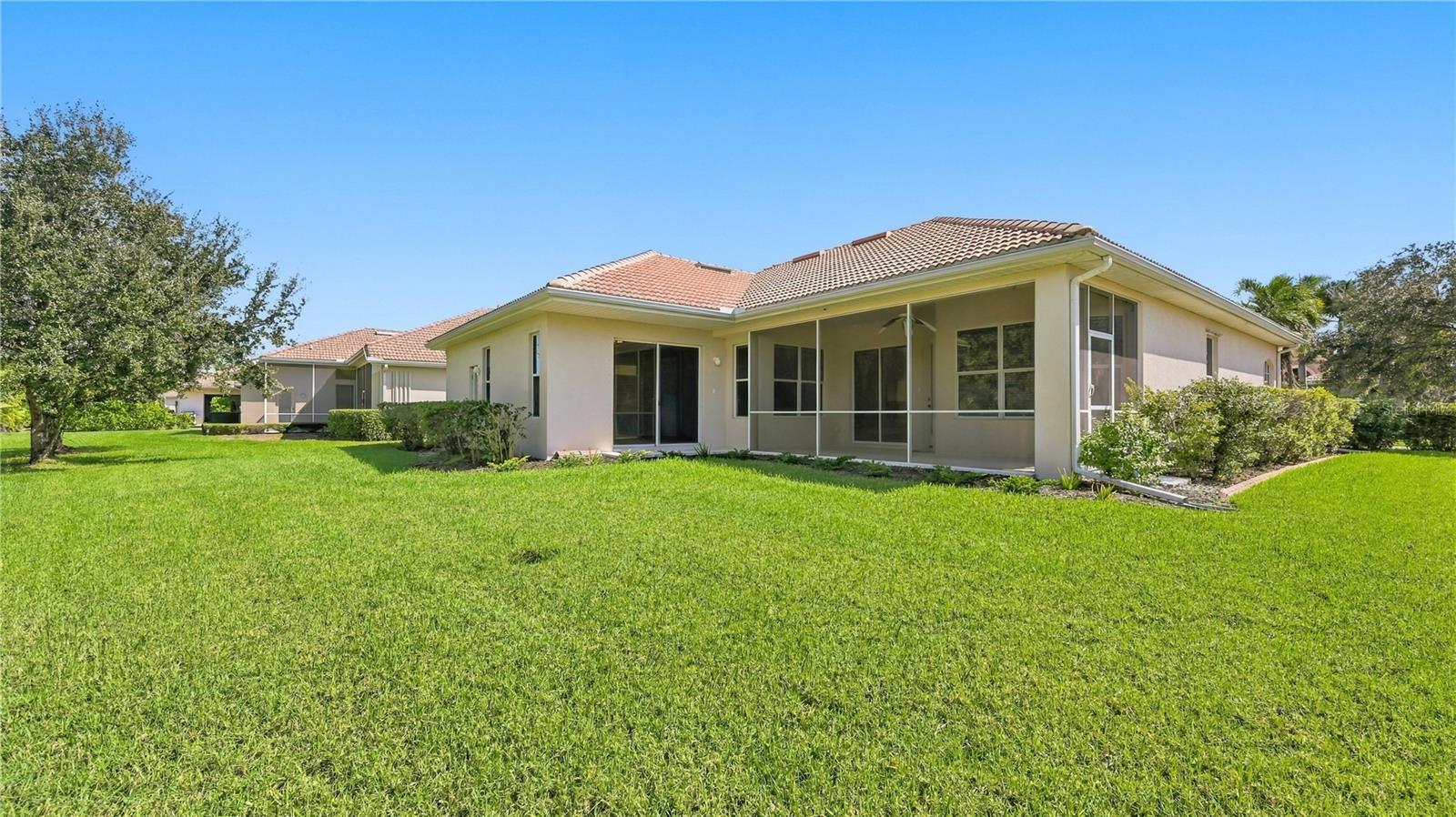 2884 GRAZELAND DR — photo 44
