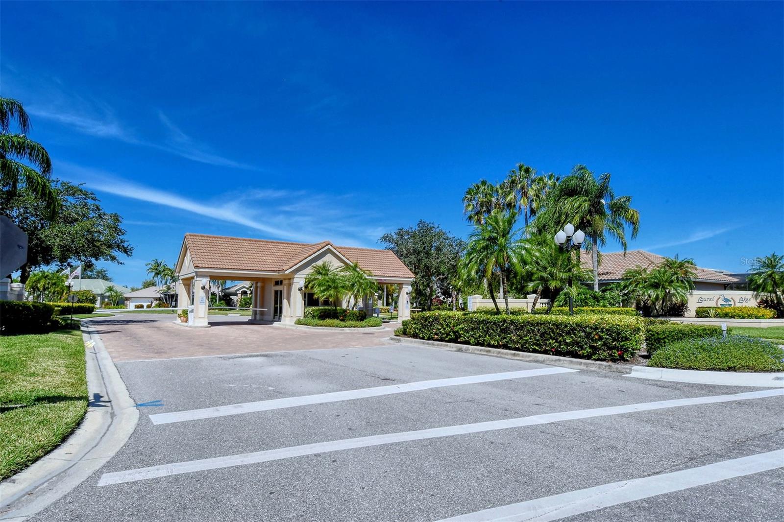 2884 GRAZELAND DR — photo 47