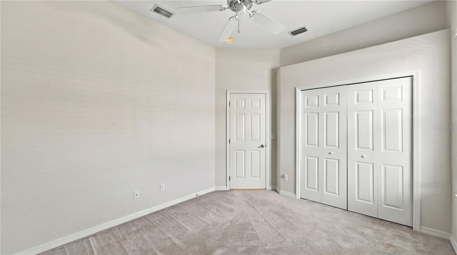 2884 GRAZELAND DR — photo 37