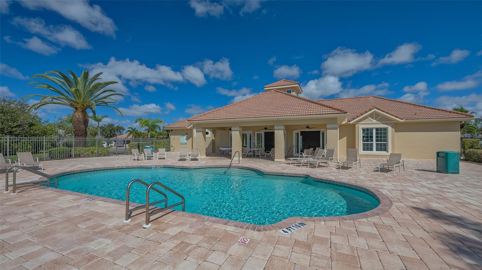 2884 GRAZELAND DR — photo 49