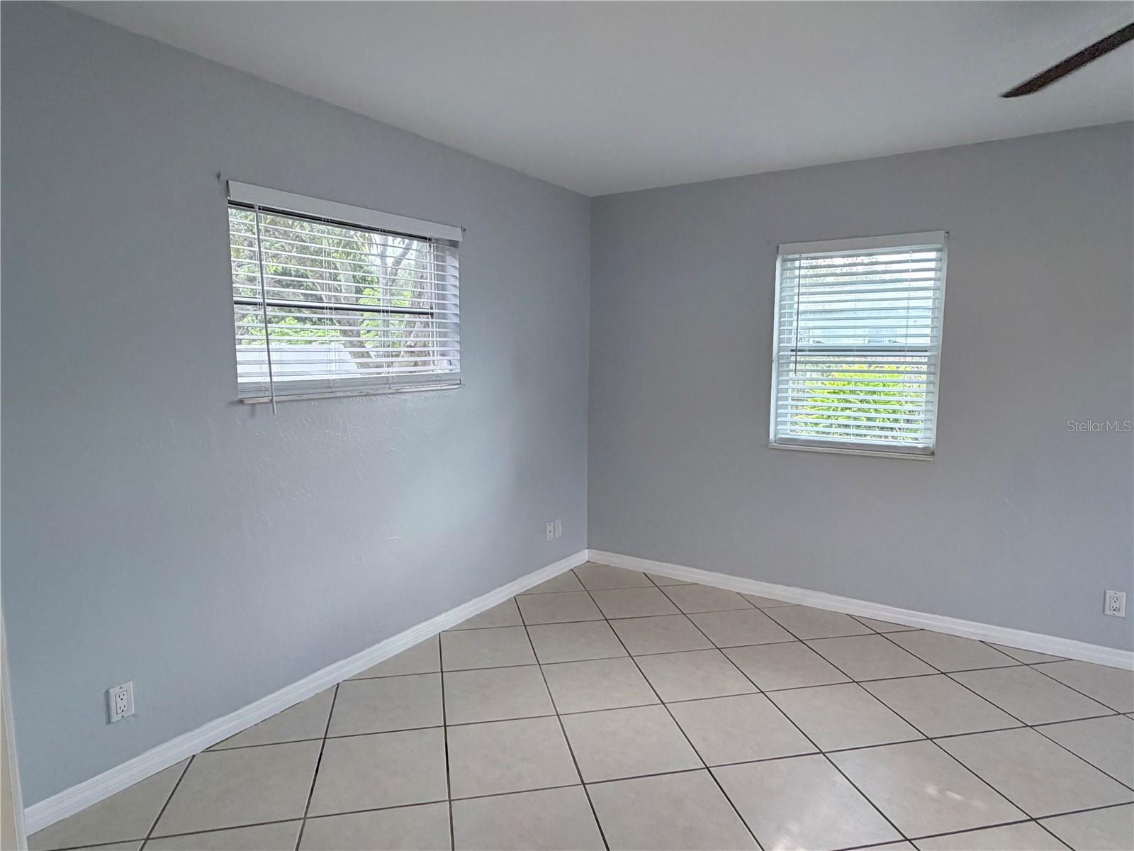 4320 YARDLEY AVE N — photo 15
