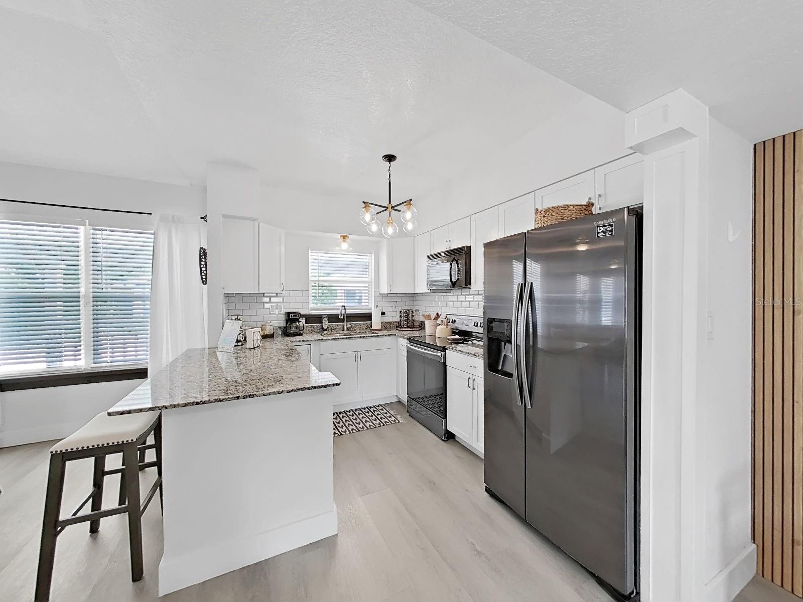 1215 E CURTIS ST — photo 13