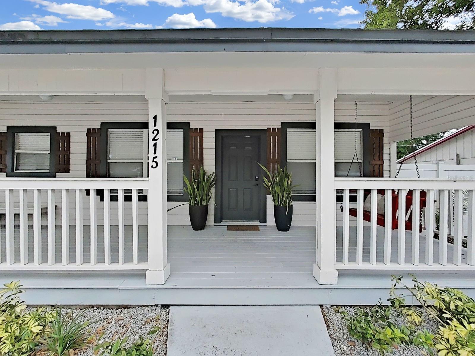 1215 E CURTIS ST — photo 4