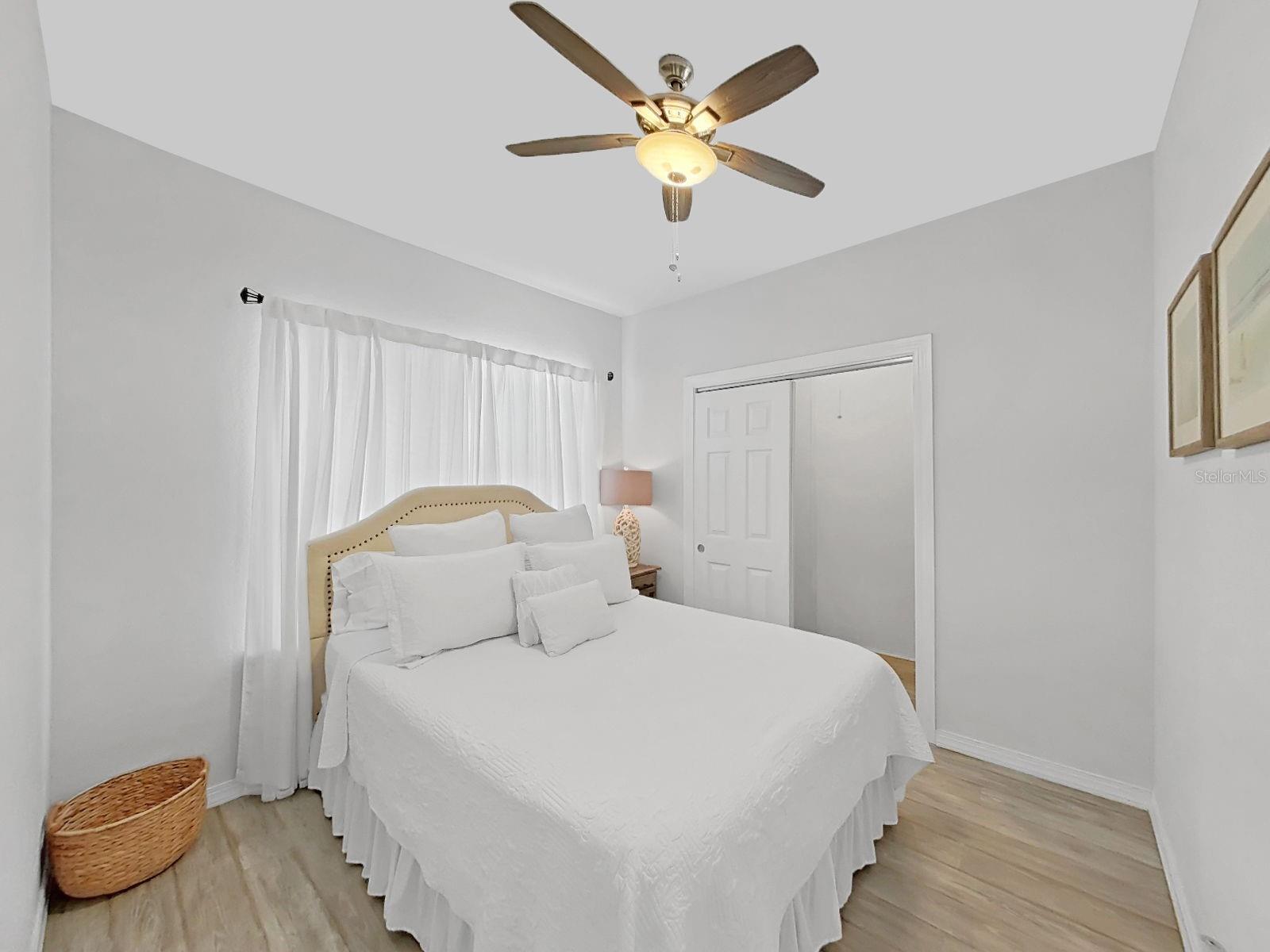 1215 E CURTIS ST — photo 10
