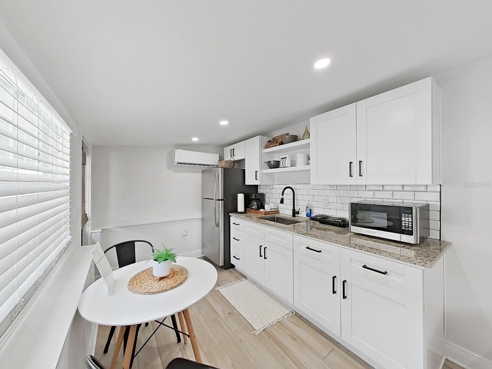 1215 E CURTIS ST — photo 25