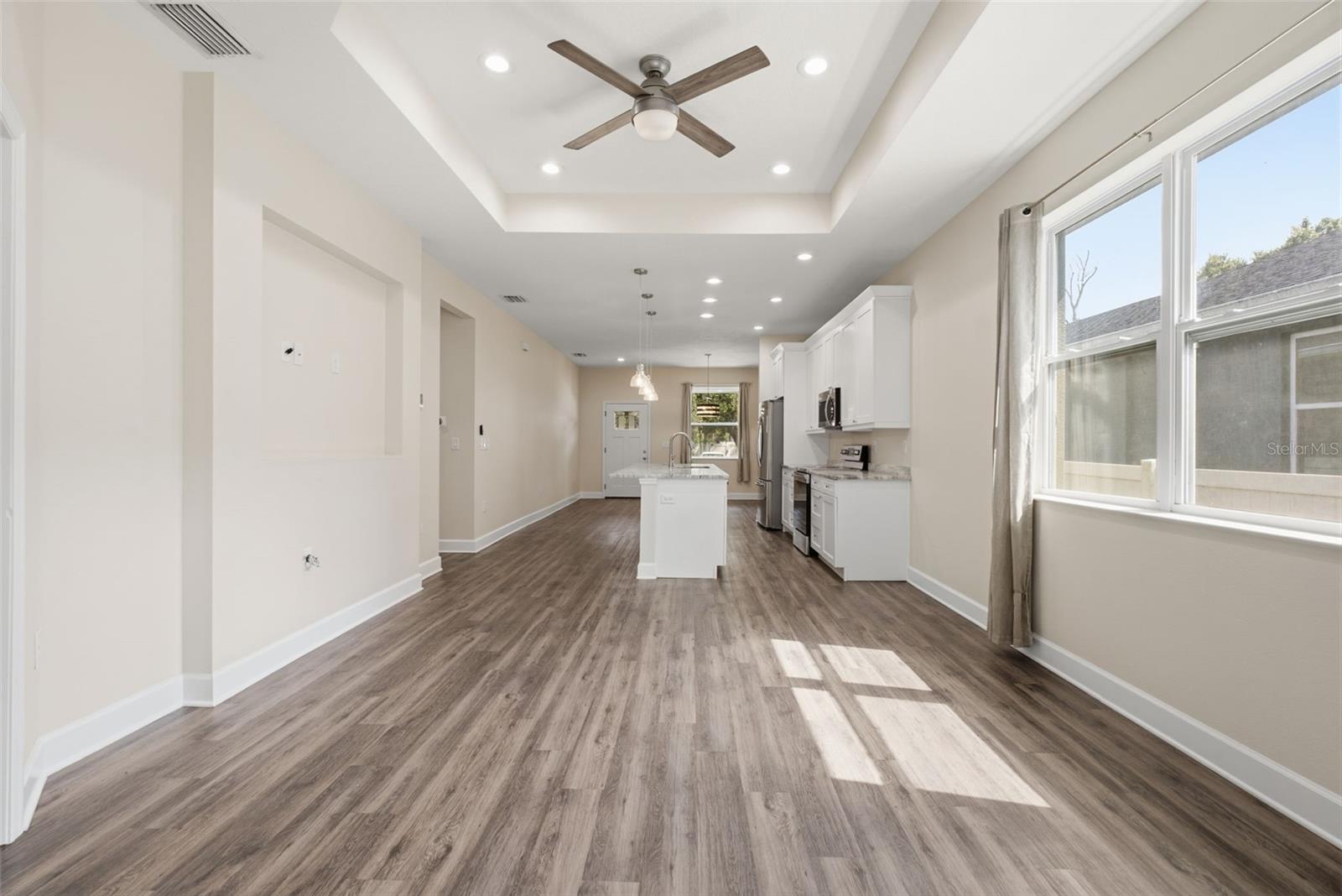 10118 N BROOKS ST — photo 16