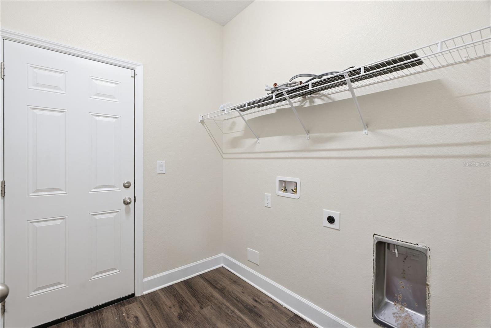 10118 N BROOKS ST — photo 31