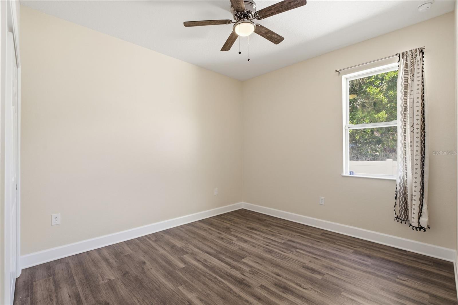 10118 N BROOKS ST — photo 26