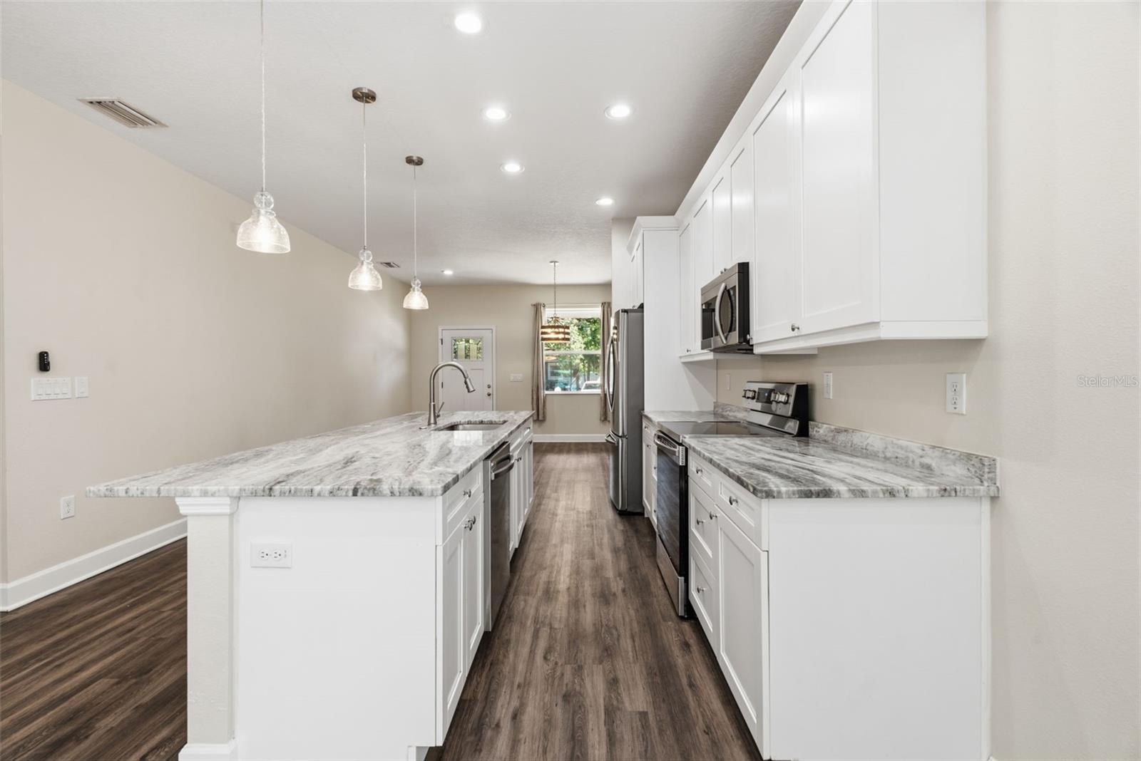 10118 N BROOKS ST — photo 15