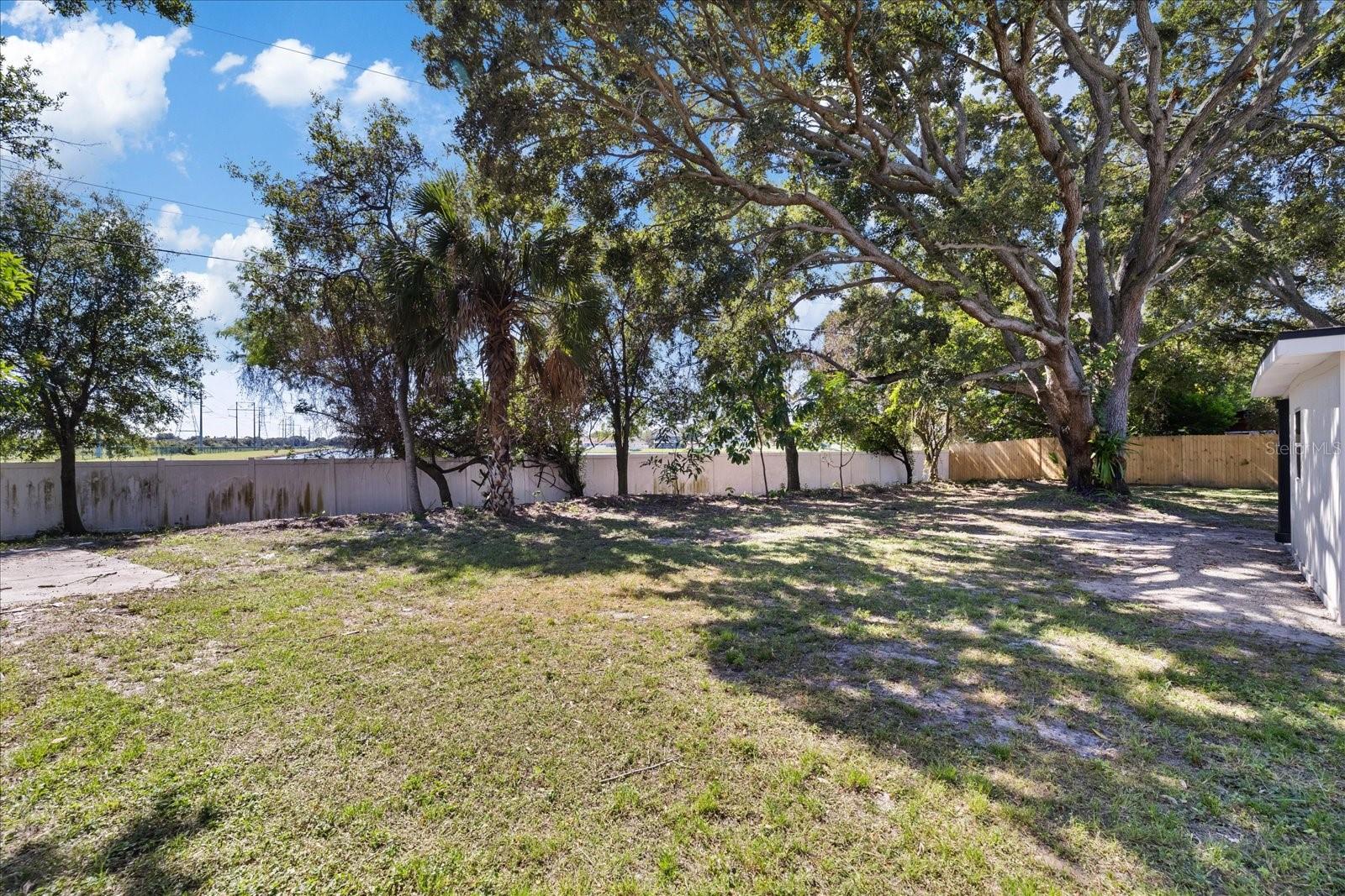 8507 LIBBY LN — photo 32