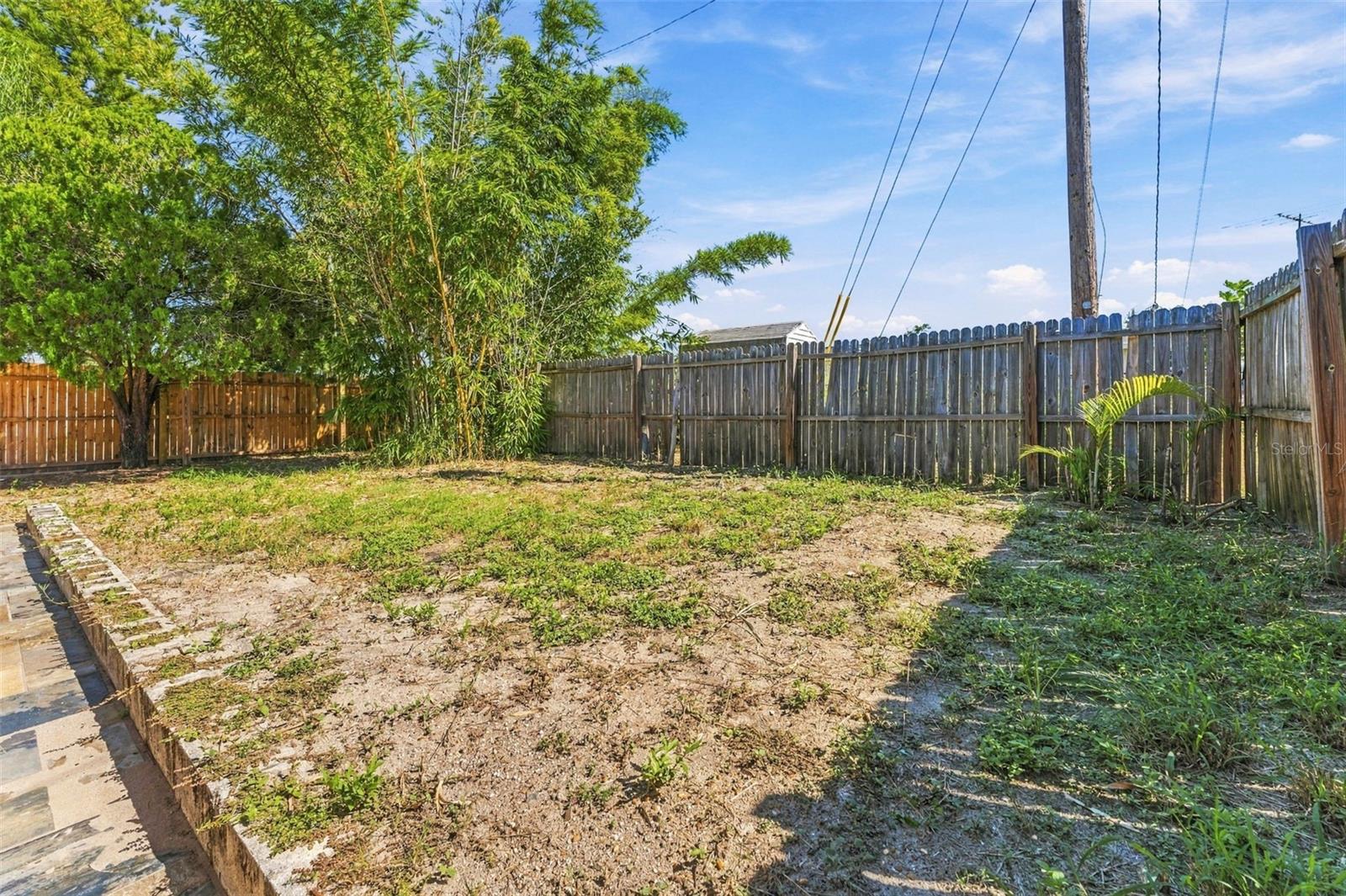 1102 CROYDON LN — photo 33