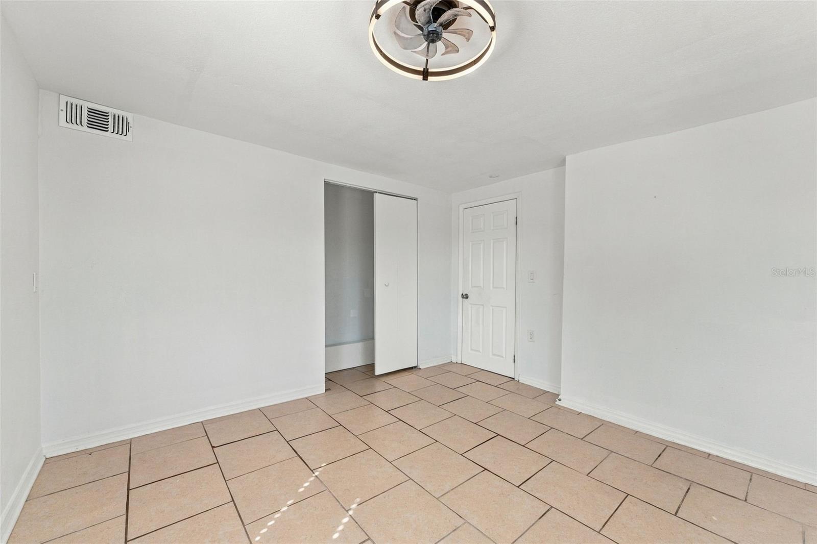 1102 CROYDON LN — photo 20