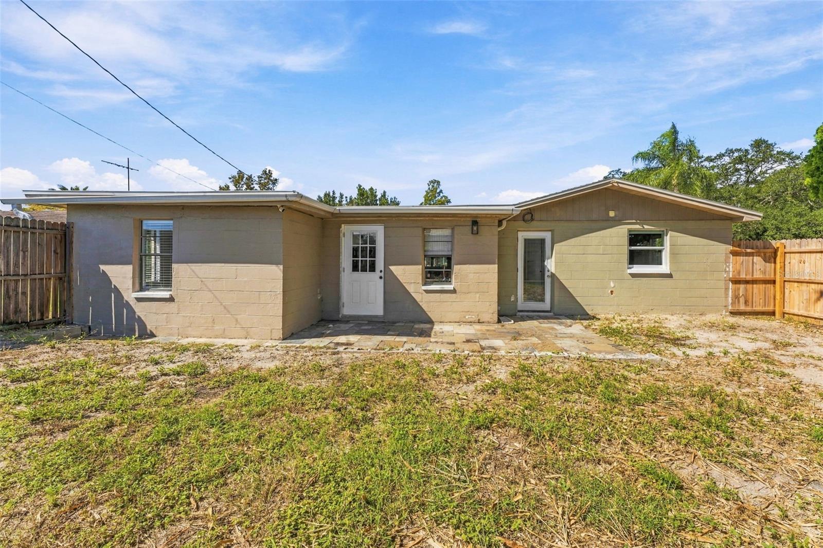 1102 CROYDON LN — photo 35