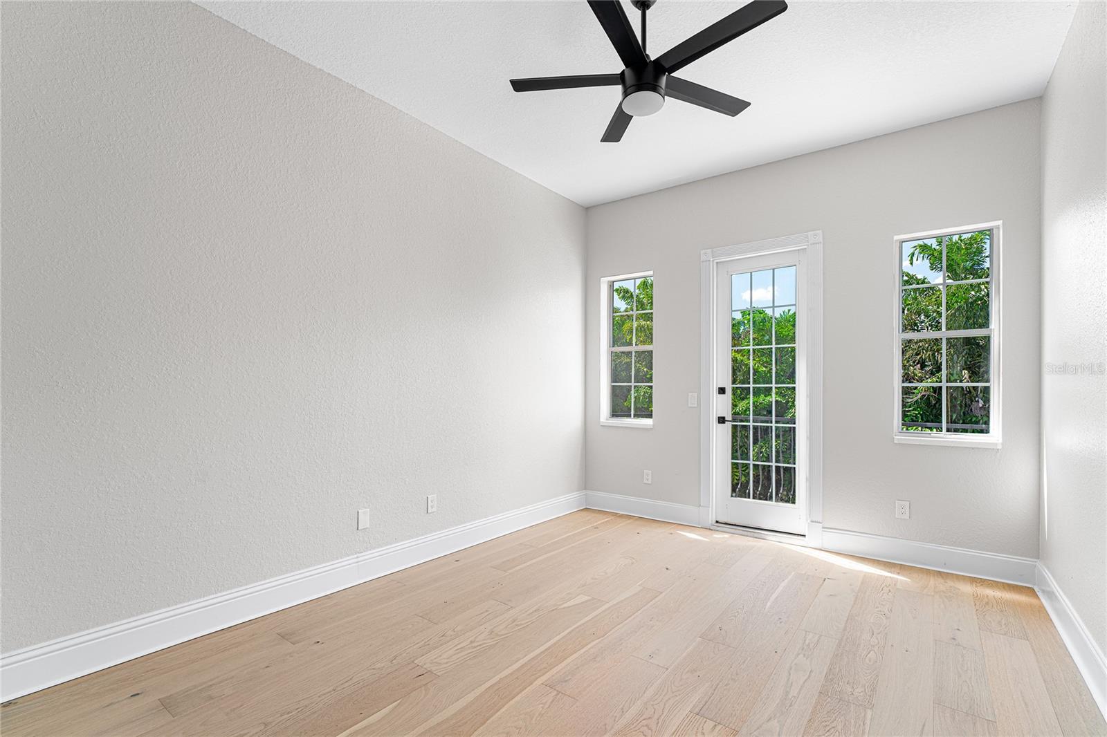 5601 BAYSHORE BLVD #E — photo 46