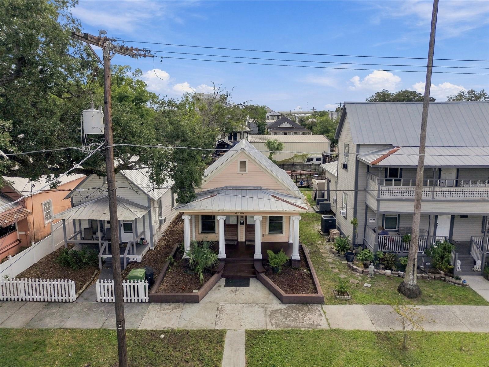 2305 E 5TH AVE — photo 21