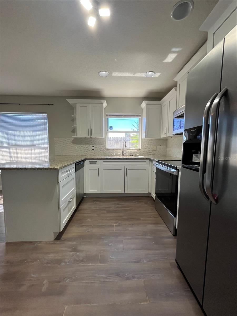 11202 N ARDEN AVE — photo 8