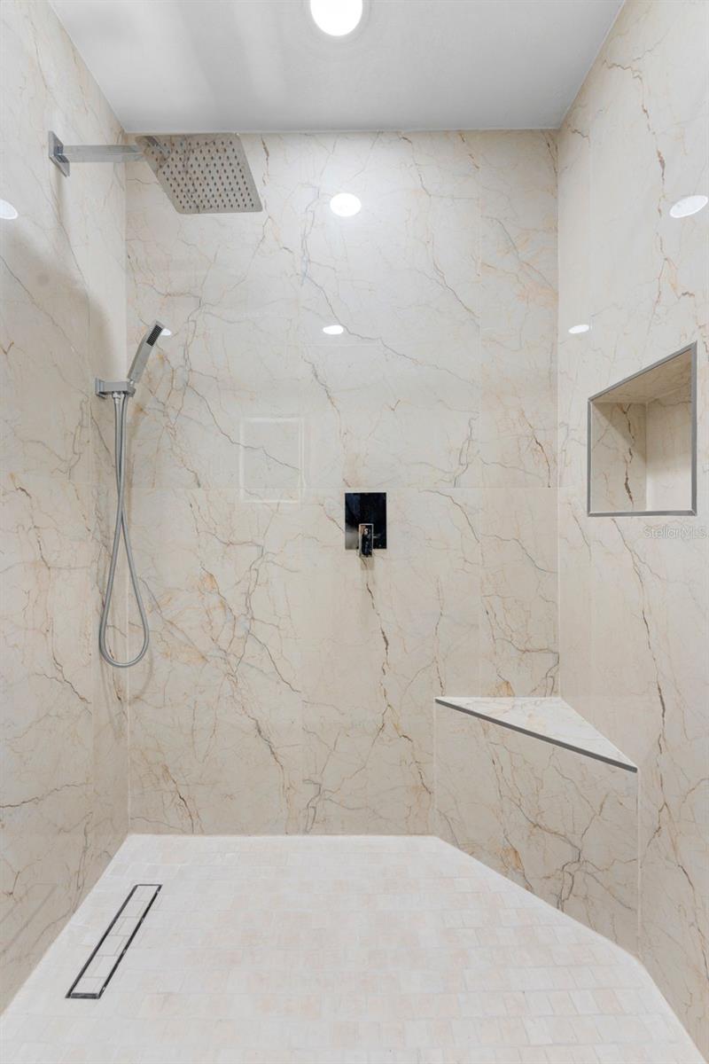 8307 LIBBY LN — photo 22