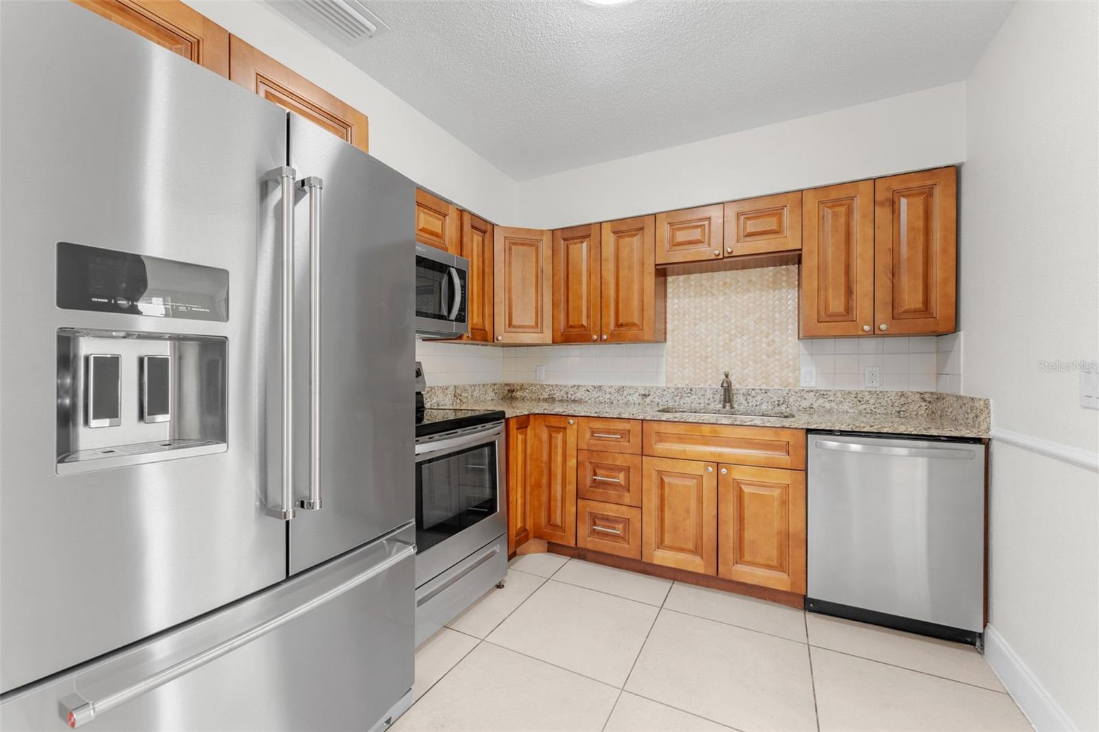 8307 LIBBY LN — photo 11