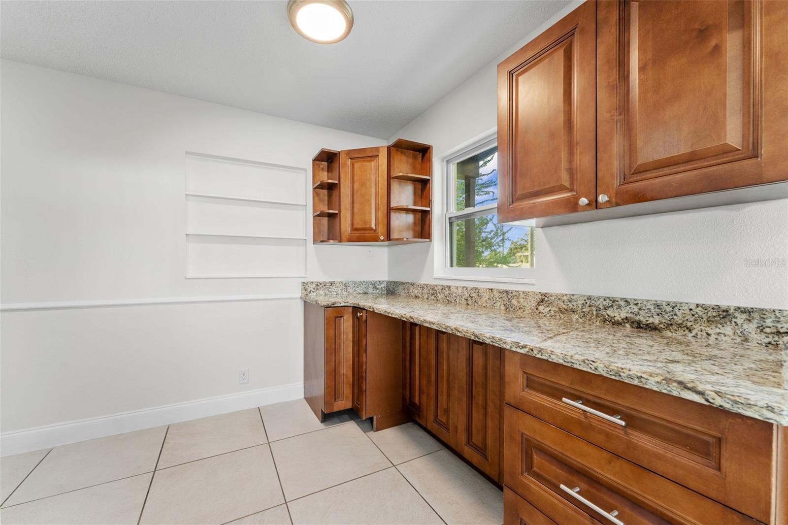 8307 LIBBY LN — photo 10