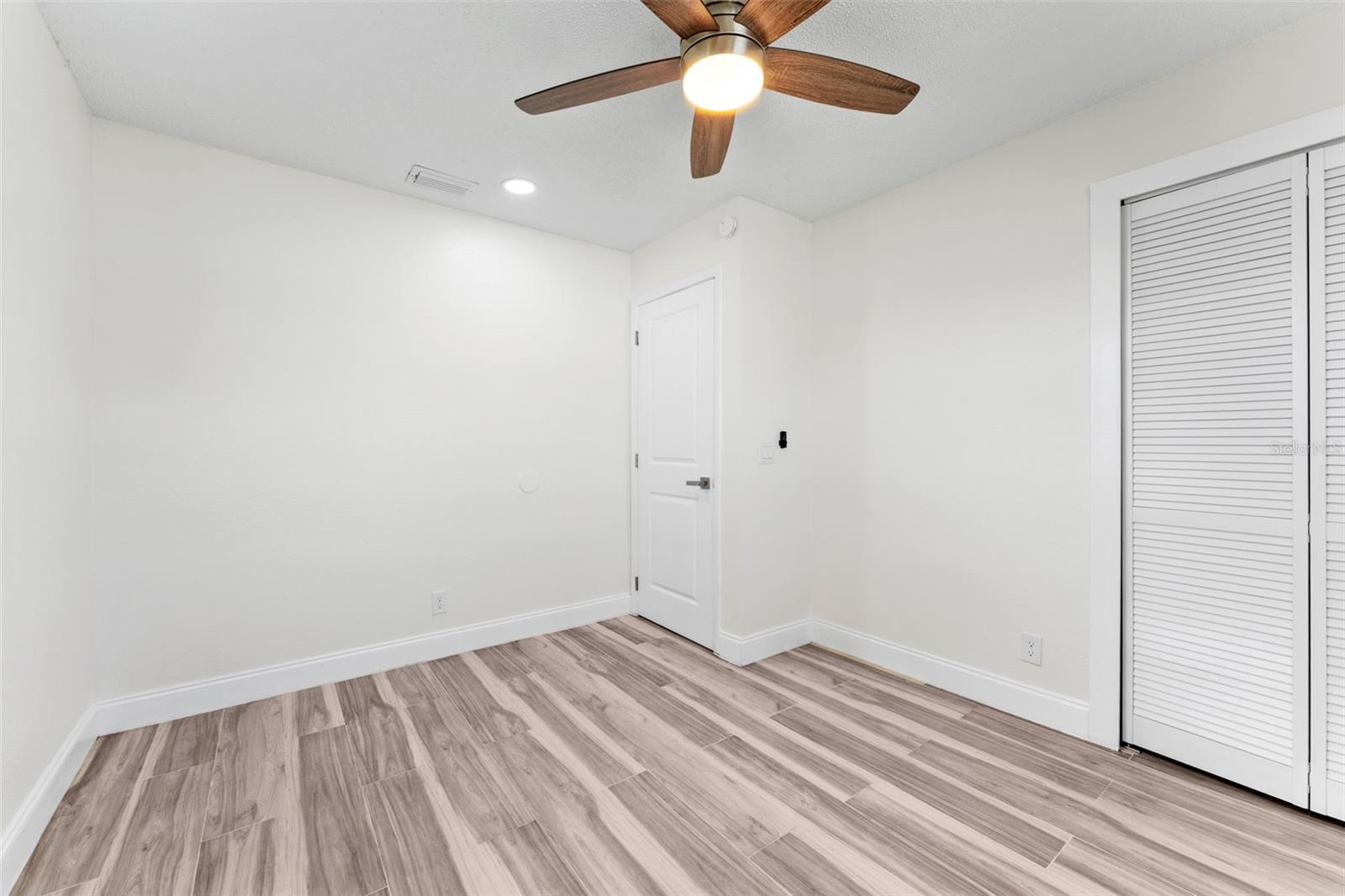 8307 LIBBY LN — photo 26