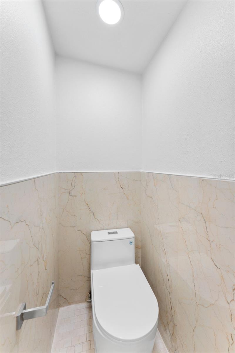 8307 LIBBY LN — photo 18