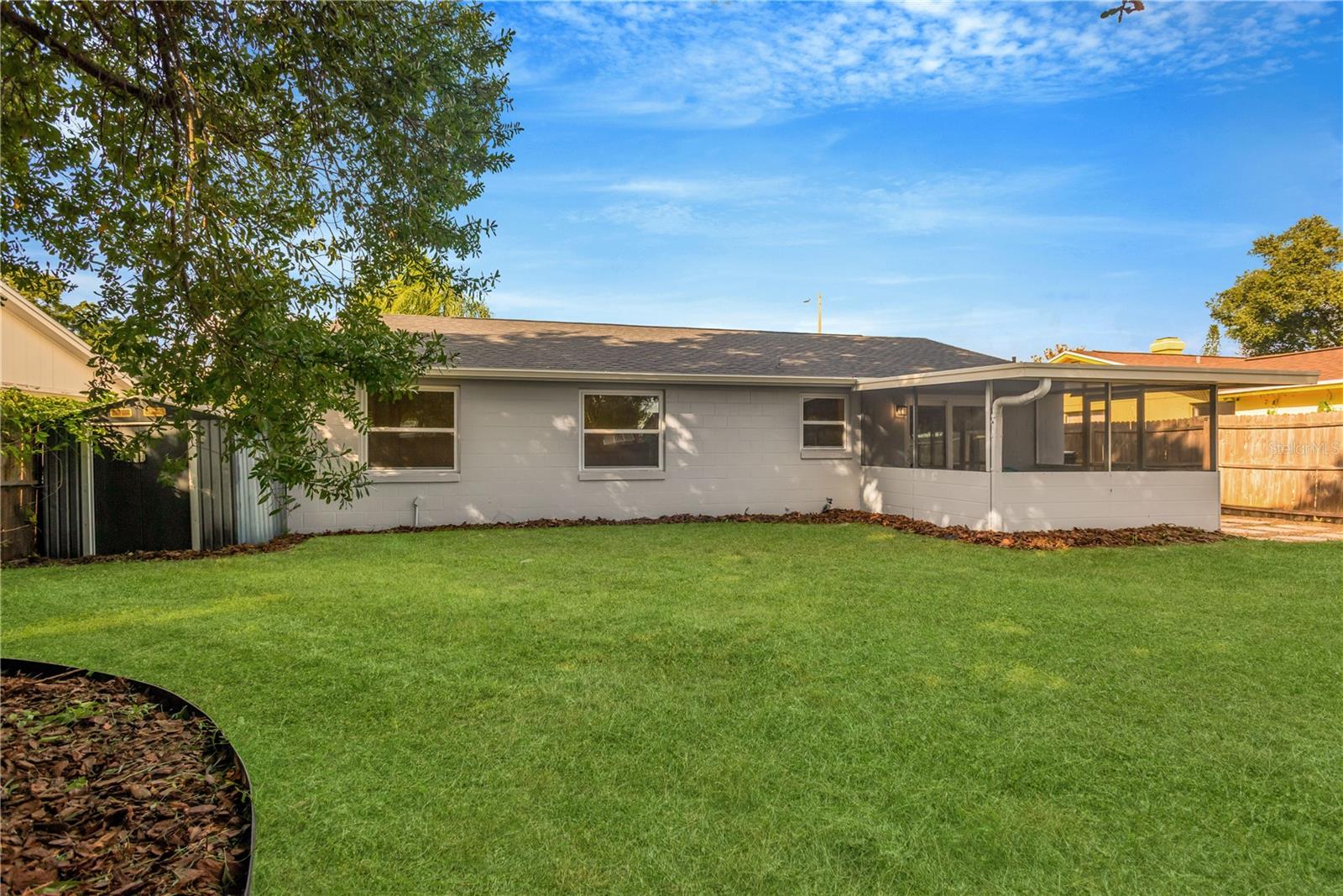 9406 GLENROSA CT — photo 18