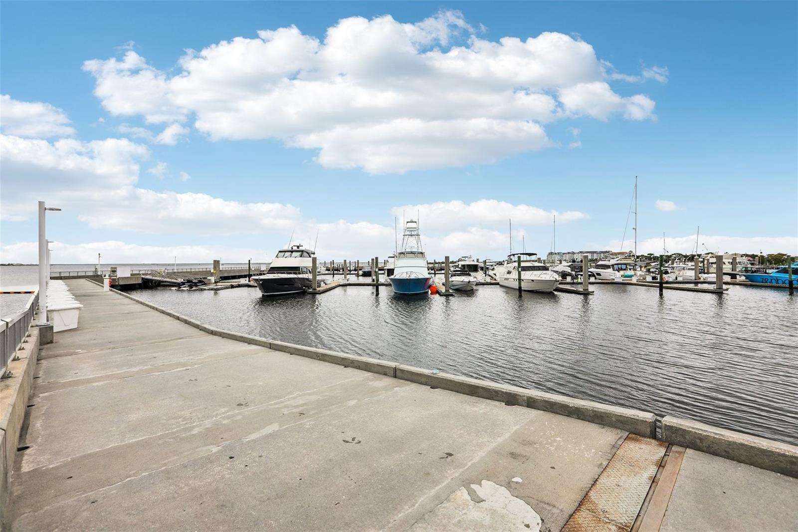 4912 YACHT CLUB — photo 86