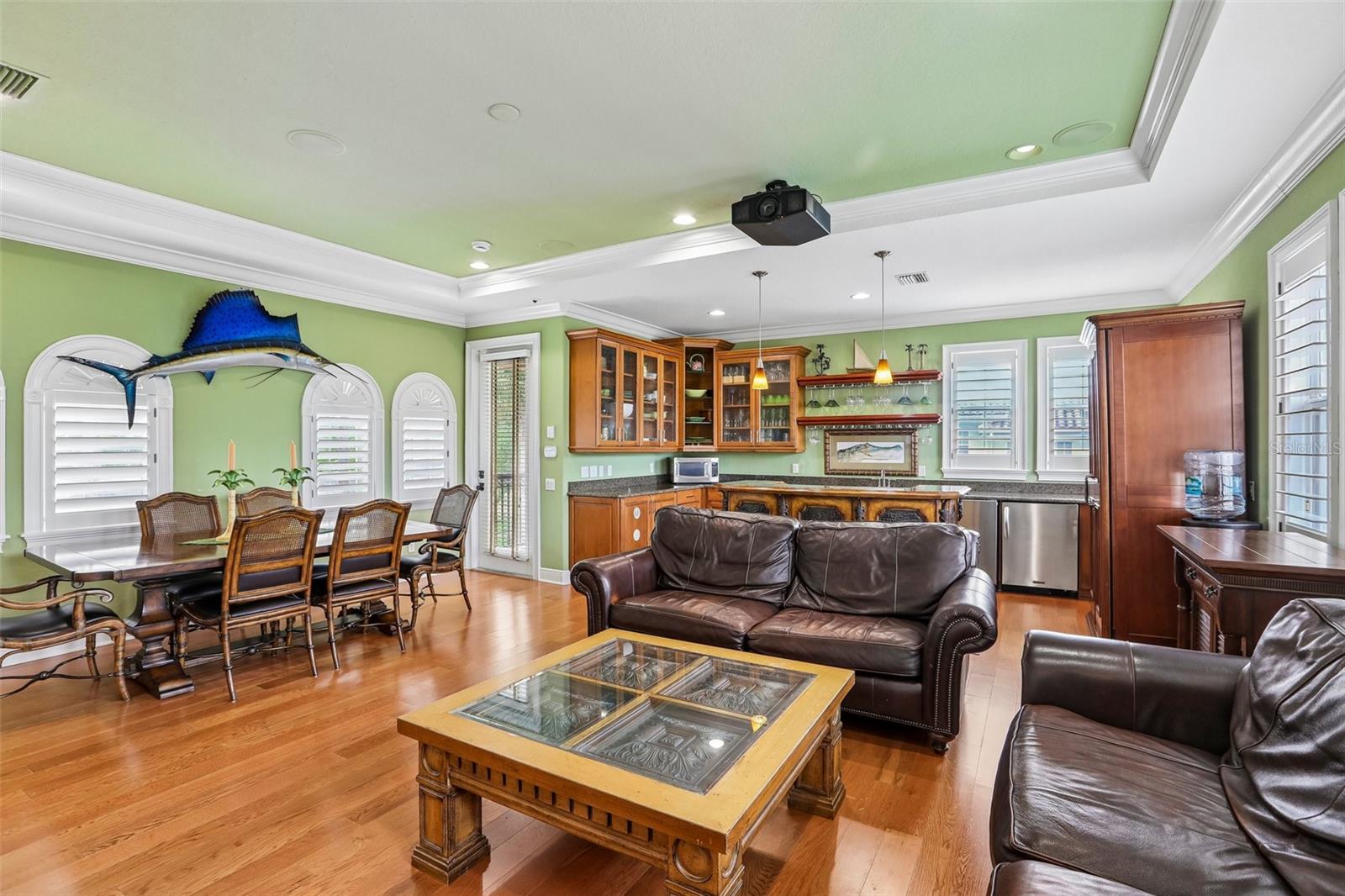 4912 YACHT CLUB — photo 45