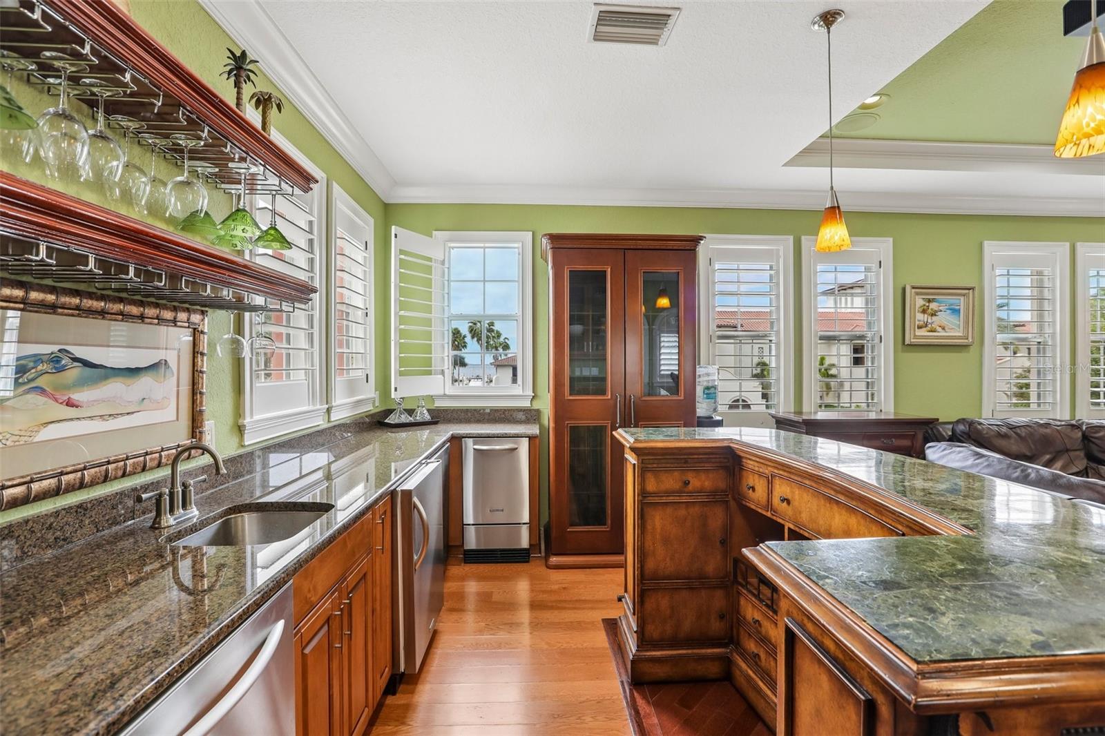 4912 YACHT CLUB — photo 46
