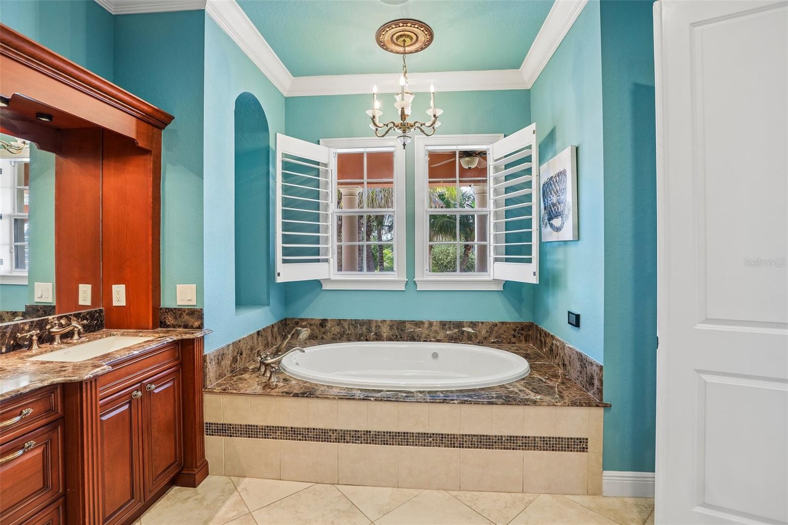 4912 YACHT CLUB — photo 40