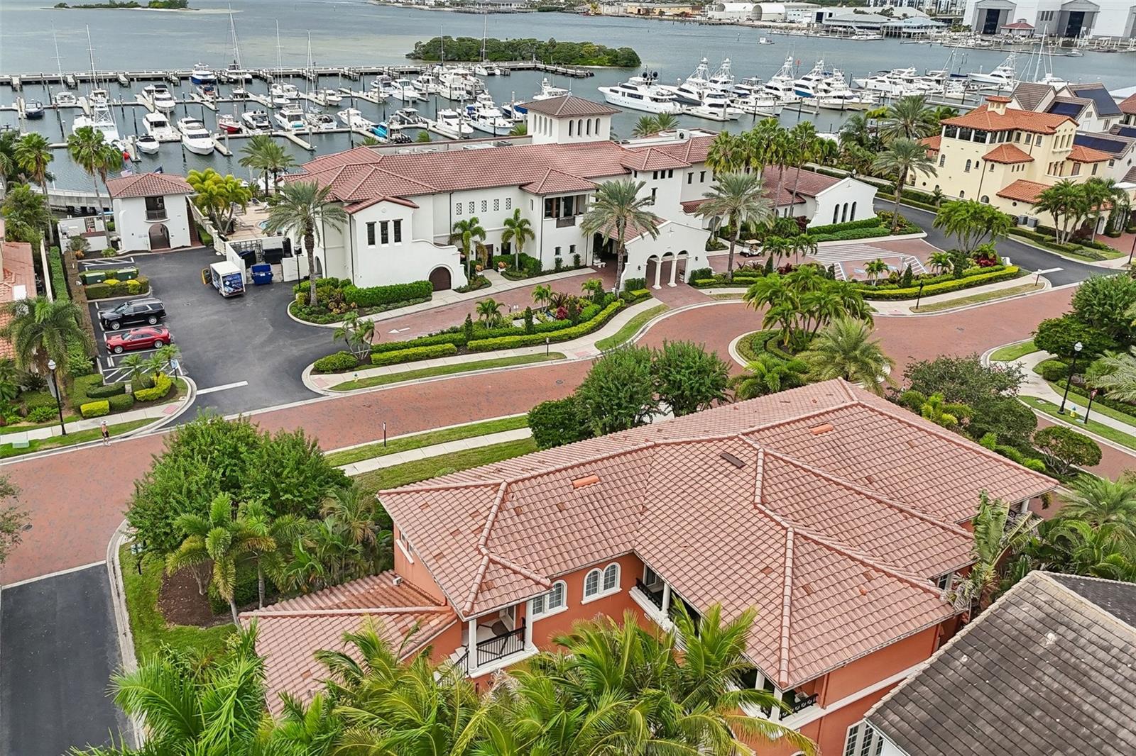 4912 YACHT CLUB — photo 80