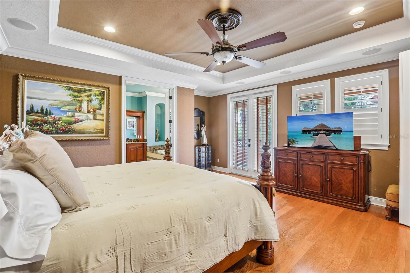 4912 YACHT CLUB — photo 38