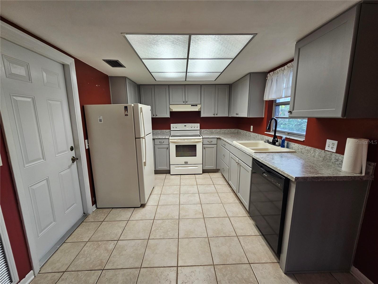 14104 LONEWOOD PL — photo 6