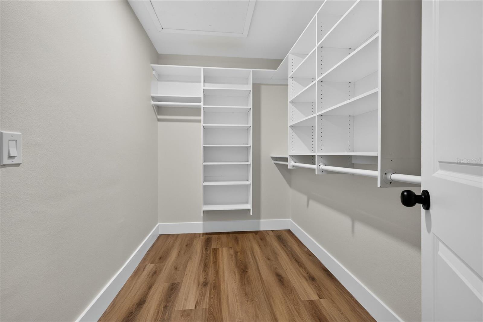 2404 CARROLL PL — photo 26
